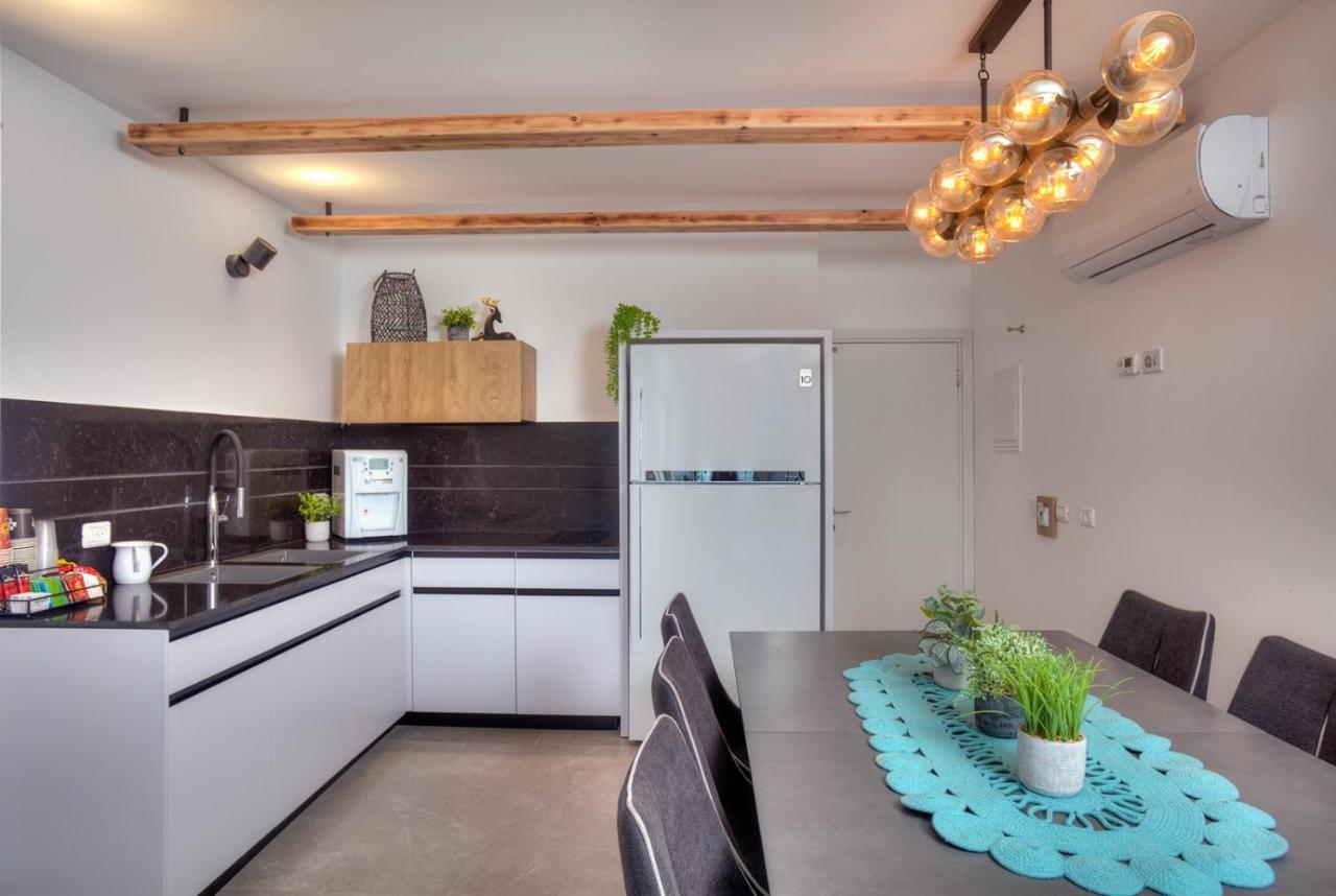 Open Skys Villa Safed Ngoại thất bức ảnh