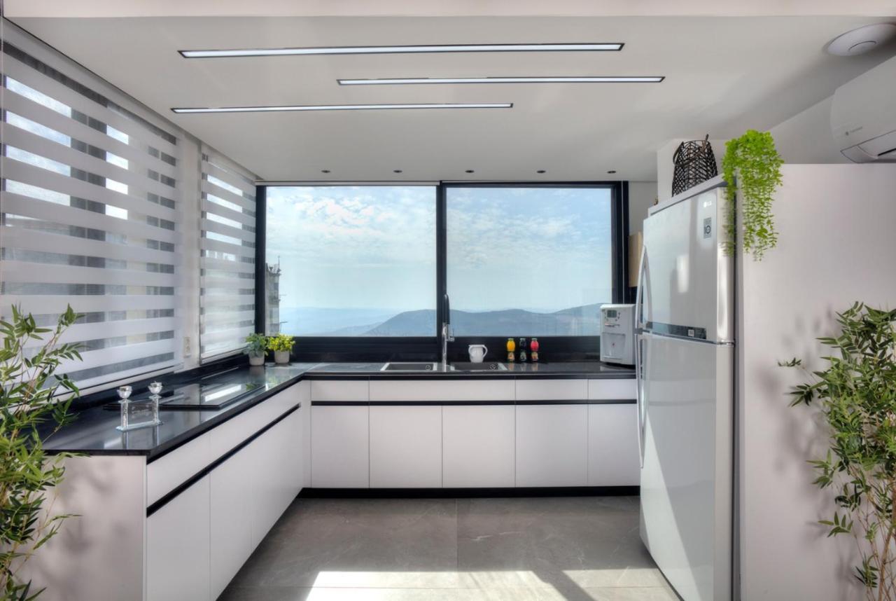 Open Skys Villa Safed Ngoại thất bức ảnh