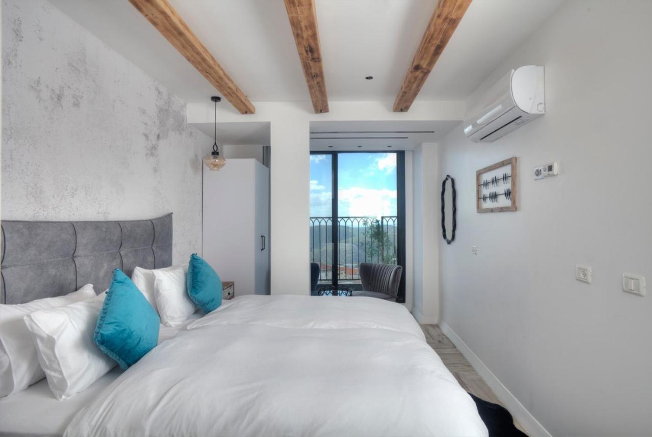 Open Skys Villa Safed Ngoại thất bức ảnh